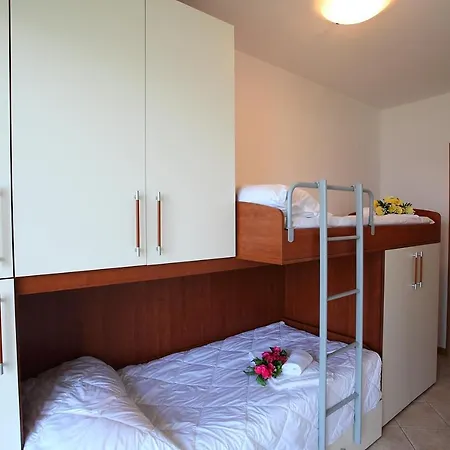Apartment Gittana Sleeps 4 Pool